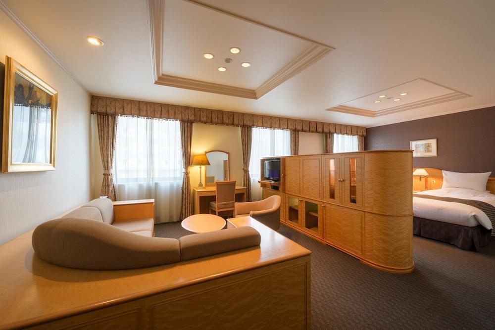 Hotel Jal City Сендай Экстерьер фото