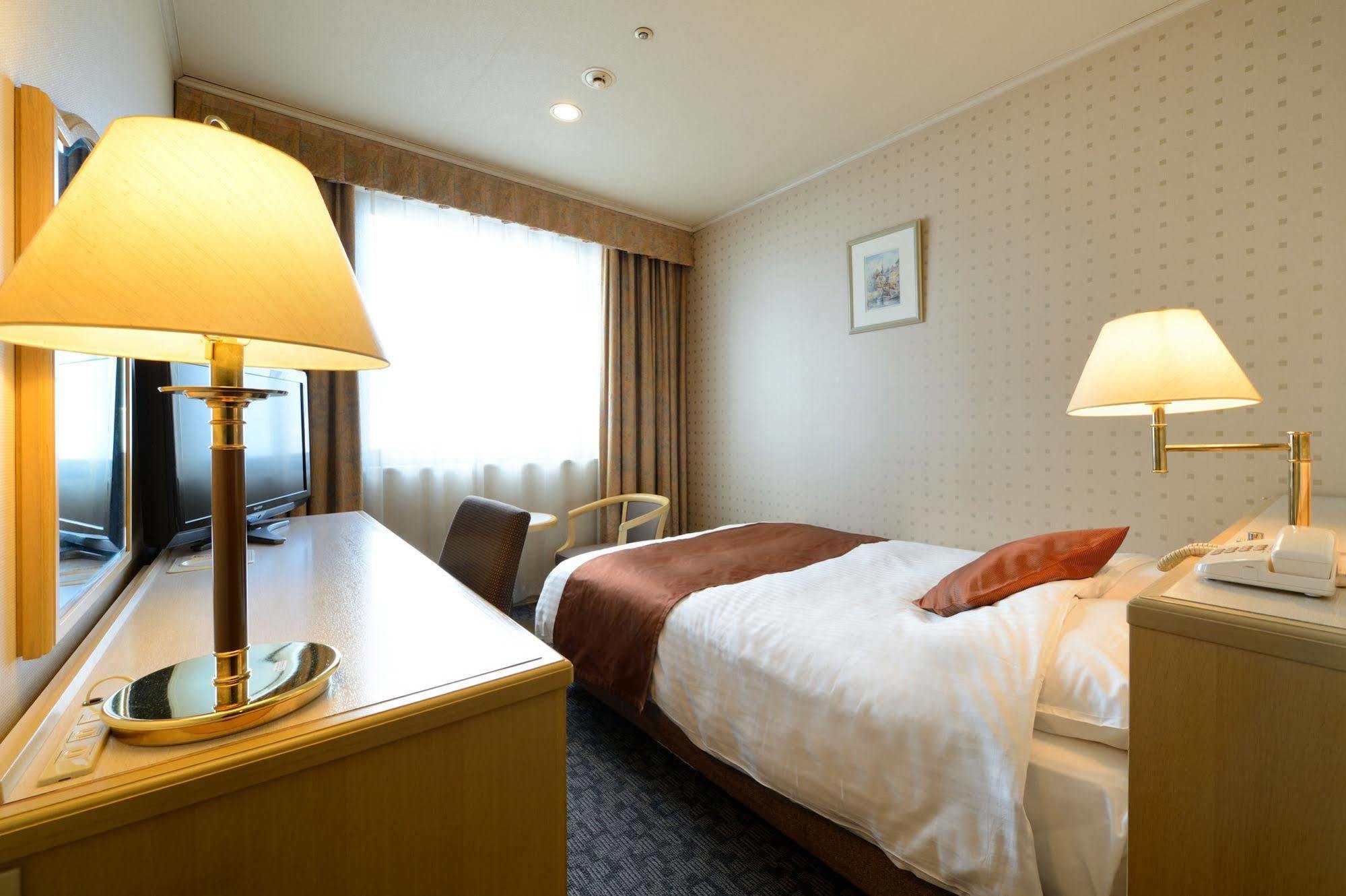 Hotel Jal City Сендай Экстерьер фото